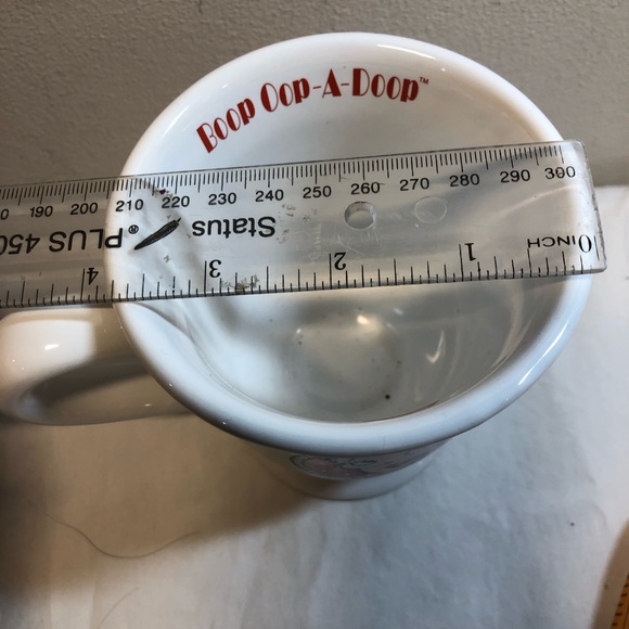 Betty Boop Pedestal Mug 2006 - Picture 6 of 8